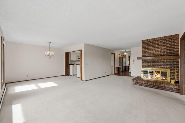 9500 Collegeview Road 206, Bloomington, MN 55437