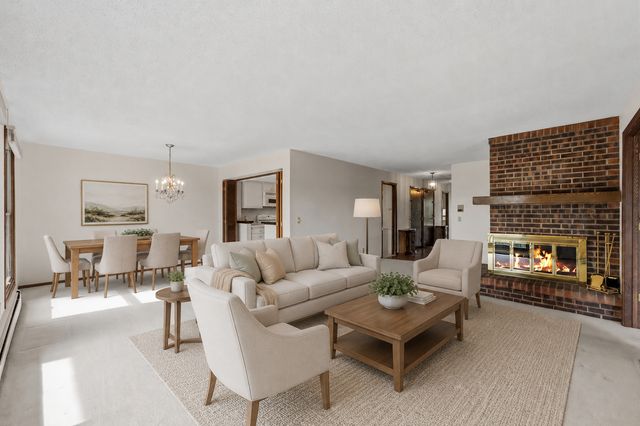 9500 Collegeview Road 206, Bloomington, MN 55437