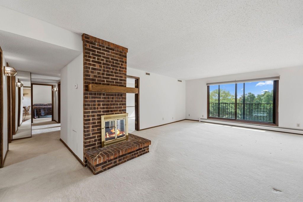 9500 Collegeview Road 206, Bloomington, MN 55437 — photo 5