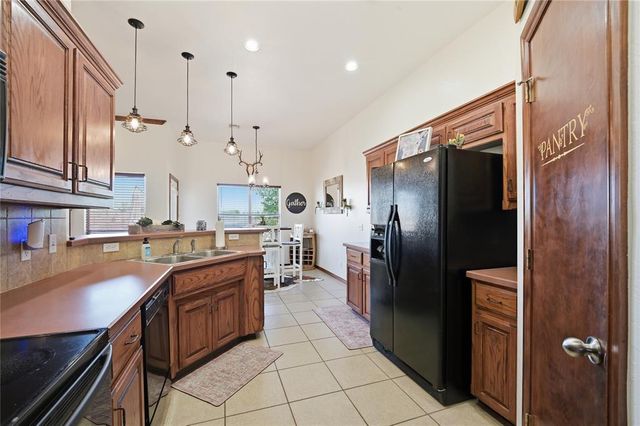 16912 Hardwood Place, Edmond, OK 73012