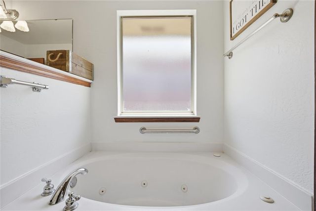 16912 Hardwood Place, Edmond, OK 73012