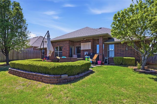 16912 Hardwood Place, Edmond, OK 73012