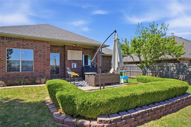 16912 Hardwood Place, Edmond, OK 73012