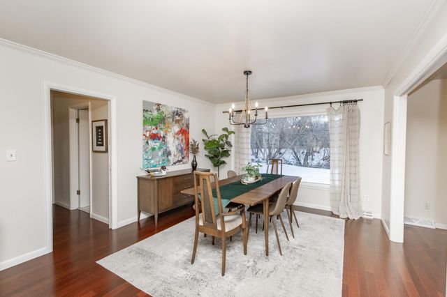 514 7th Avenue W, West Fargo, ND 58078