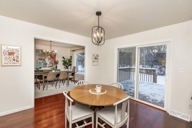 514 7th Avenue W, West Fargo, ND 58078