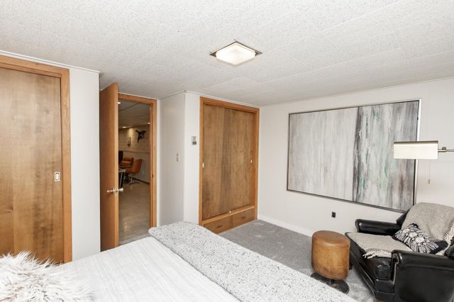 514 7th Avenue W, West Fargo, ND 58078