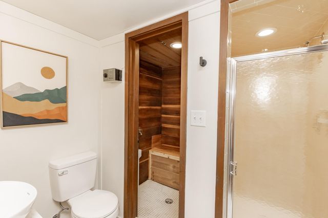 514 7th Avenue W, West Fargo, ND 58078