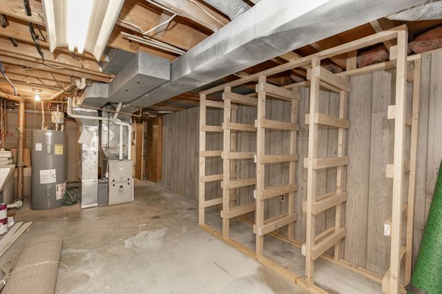 514 7th Avenue W, West Fargo, ND 58078