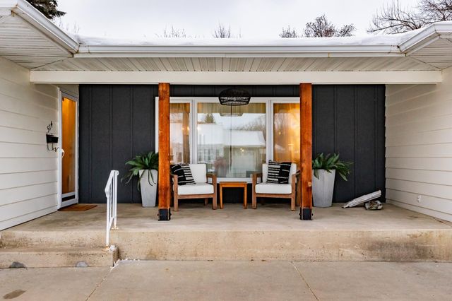 514 7th Avenue W, West Fargo, ND 58078