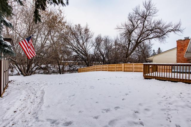 514 7th Avenue W, West Fargo, ND 58078