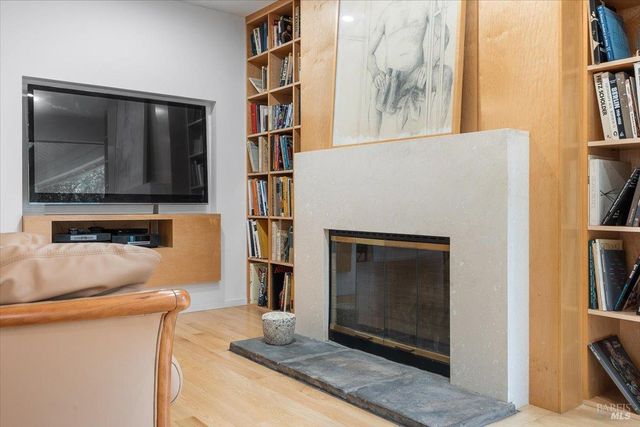 668 Wild Oak Dr, Santa Rosa, CA 95409