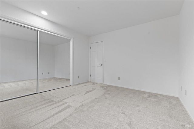 668 Wild Oak Dr, Santa Rosa, CA 95409