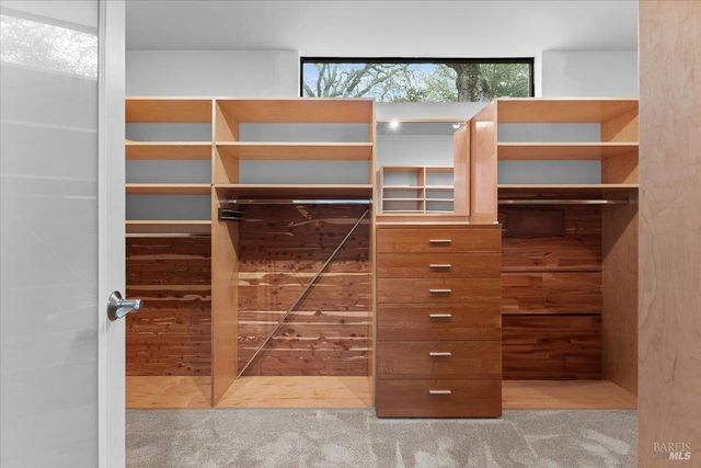 668 Wild Oak Dr, Santa Rosa, CA 95409