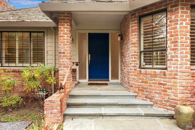 668 Wild Oak Dr, Santa Rosa, CA 95409