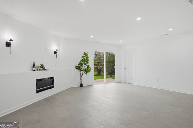 1504 Cathy Street, Savannah, GA 31415