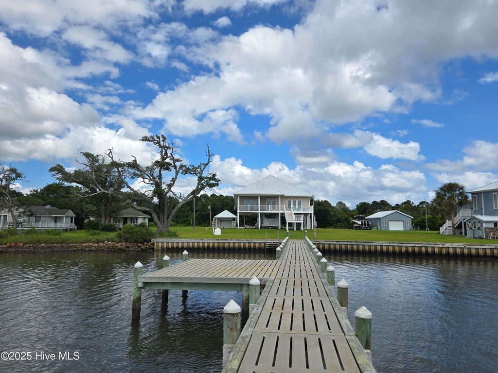 Image 26 of property listing at 429 Live Oak Road, Newport, NC 28570