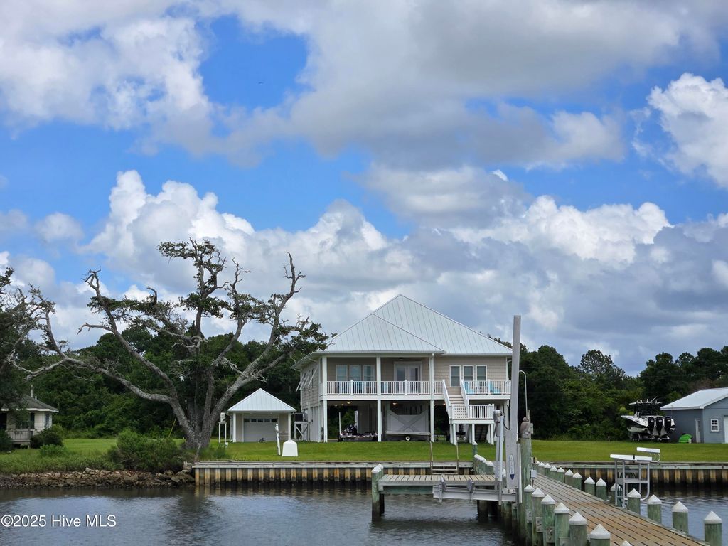 Image 29 of property listing at 429 Live Oak Road, Newport, NC 28570