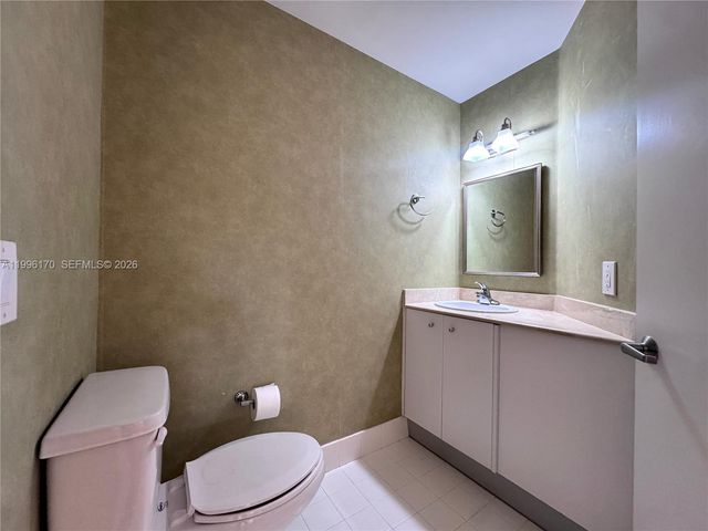 5970 Indian Creek Dr 203, Miami Beach, FL 33140