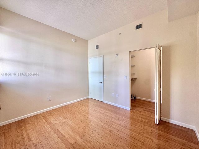 5970 Indian Creek Dr 203, Miami Beach, FL 33140