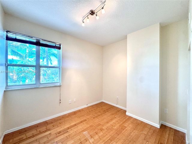 5970 Indian Creek Dr 203, Miami Beach, FL 33140