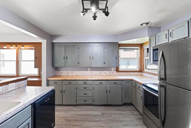 804 JEFFERSON STREET, Menasha, WI 54952