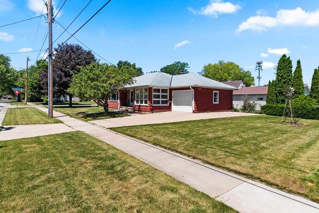 804 JEFFERSON STREET, Menasha, WI 54952