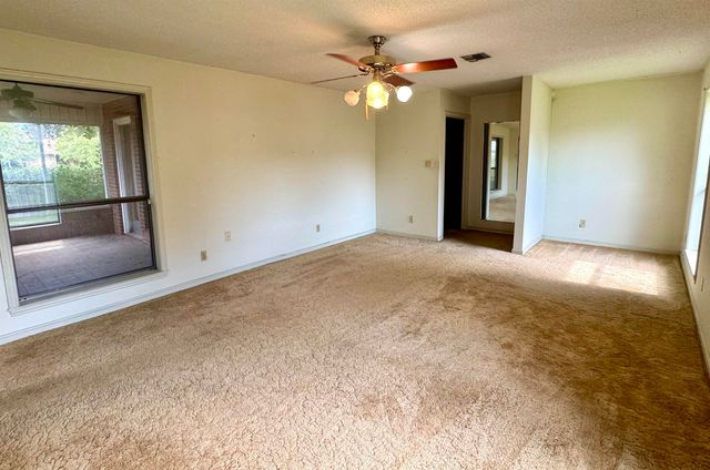 3025 Frances Dr, Morgan City, LA 70380