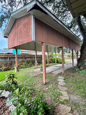 3025 Frances Dr, Morgan City, LA 70380