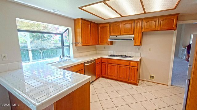 2500 Kensington Avenue, Thousand Oaks, CA 91362