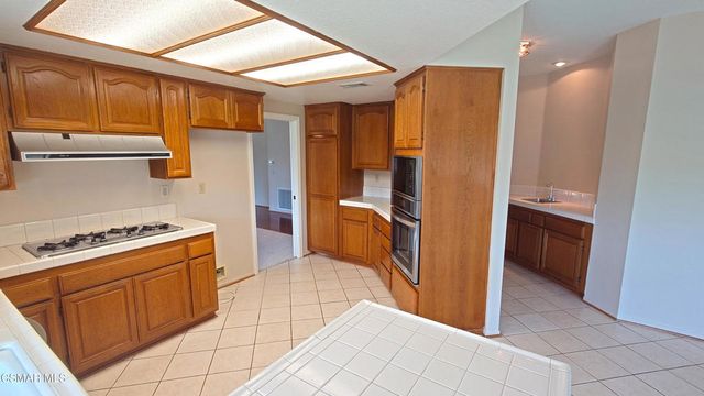 2500 Kensington Avenue, Thousand Oaks, CA 91362