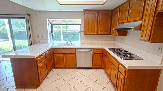 2500 Kensington Avenue, Thousand Oaks, CA 91362