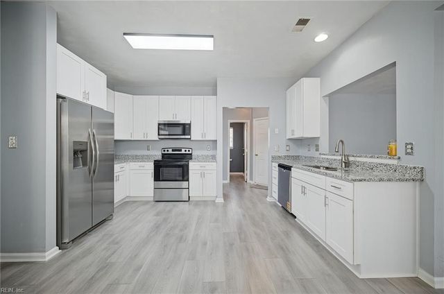 1459 Lipton CIR, Suffolk, VA 23434