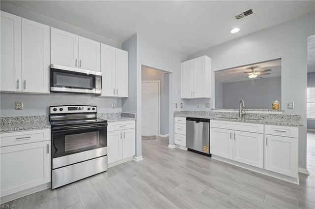 1459 Lipton CIR, Suffolk, VA 23434