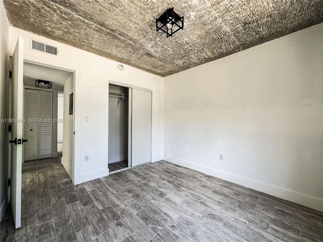 190 NW 69th St 3, Miami, FL 33150