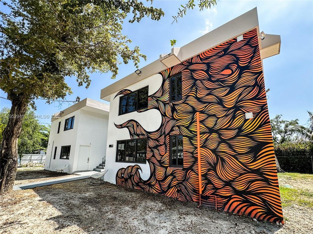 190 NW 69th St 3, Miami, FL 33150