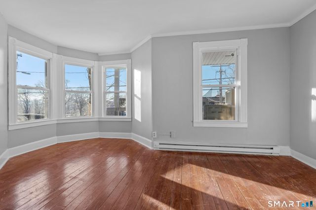 48 Dikeman Street, Waterbury, CT 06704