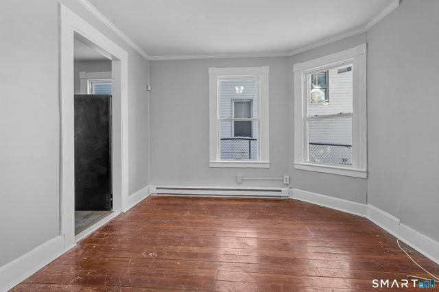 48 Dikeman Street, Waterbury, CT 06704