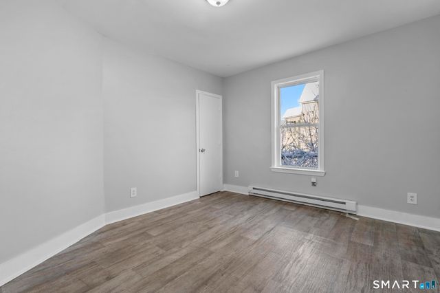 48 Dikeman Street, Waterbury, CT 06704