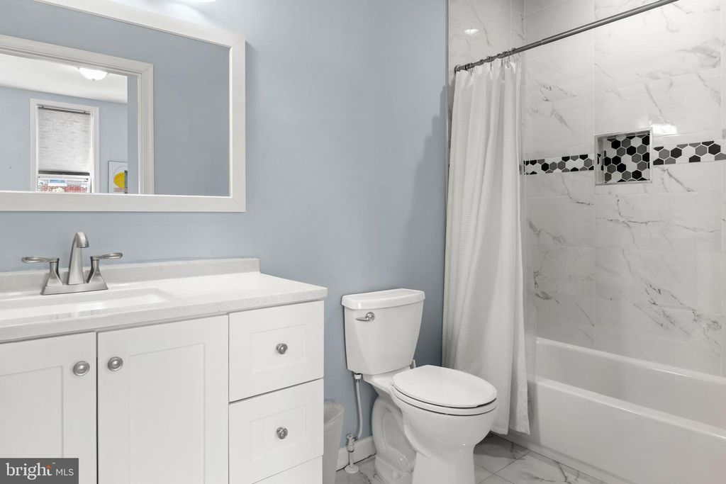Image 30 of property listing at 1602 E BIDDLE ST, Baltimore, MD 21213
