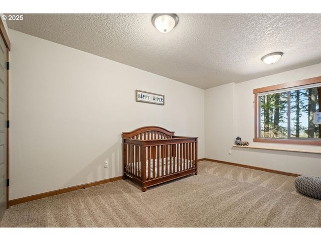 13135 Se WINSTON Rd, Damascus, OR 97089