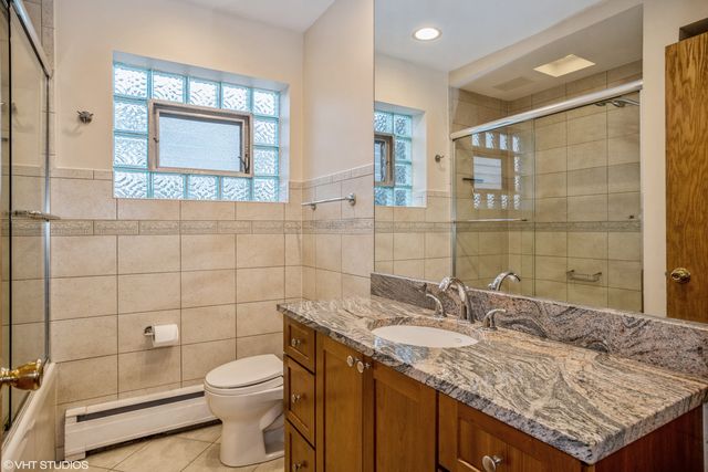 6855 N Olmsted Avenue 1N, Chicago, IL 60631