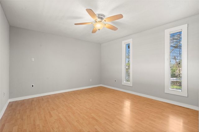 907 Northbend Drive, Baytown, TX 77521