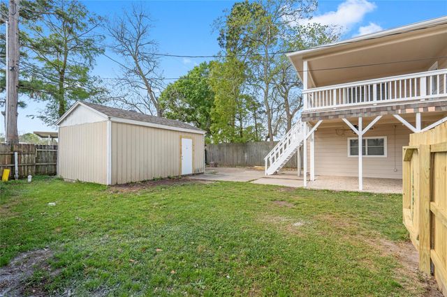 907 Northbend Drive, Baytown, TX 77521