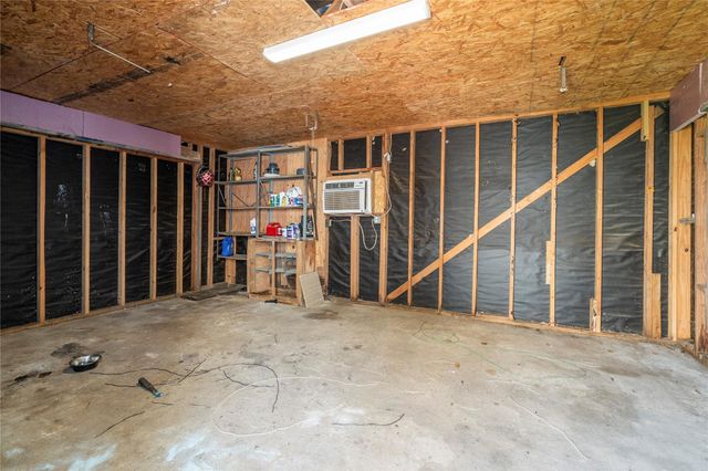 907 Northbend Drive, Baytown, TX 77521