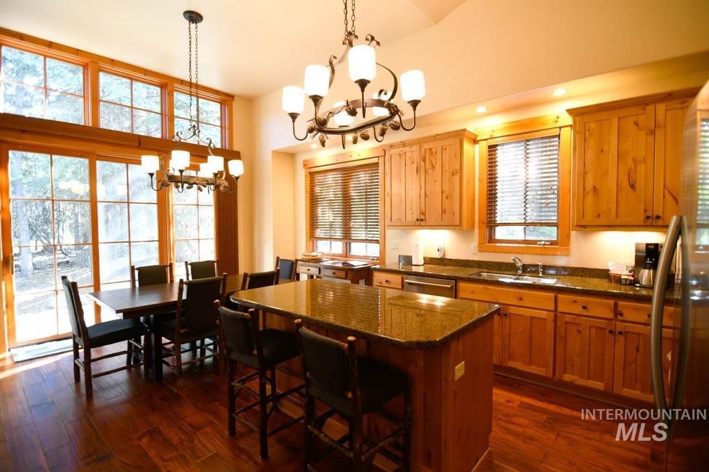 1349 Hearthstone Court 9-G, McCall, ID 83638 photo 11