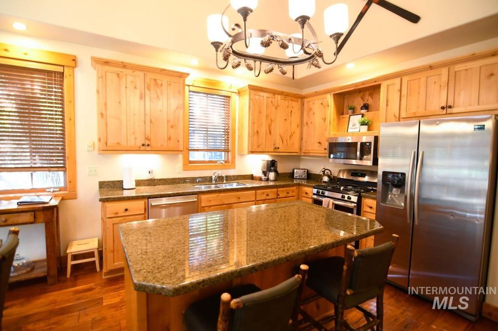 1349 Hearthstone Court 9-G, McCall, ID 83638 photo 14
