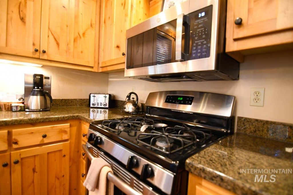 1349 Hearthstone Court 9-G, McCall, ID 83638 photo 16