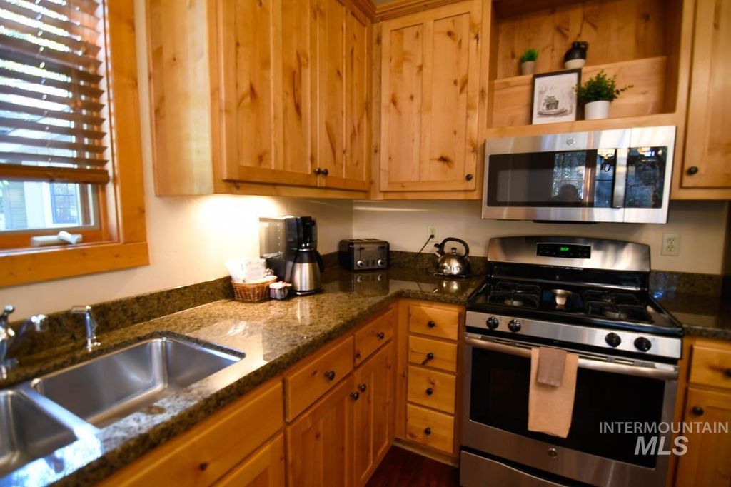 1349 Hearthstone Court 9-G, McCall, ID 83638 photo 17