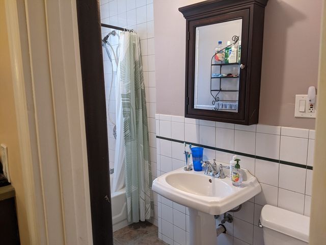 66 Queensberry St. 120, Boston, MA 02215