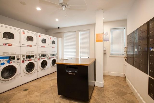 66 Queensberry St. 120, Boston, MA 02215